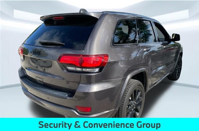 Used 2019 Jeep Grand Cherokee Altitude AWD/4WD image 6
