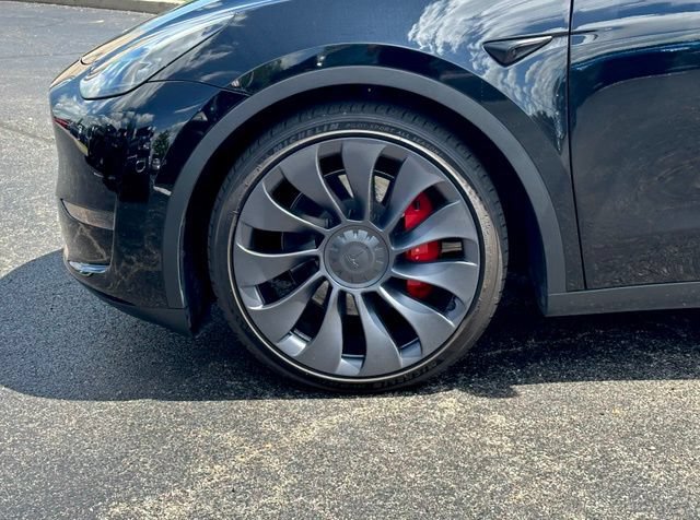 Used 2023 Tesla Model Y Performance AWD/4WD image 6