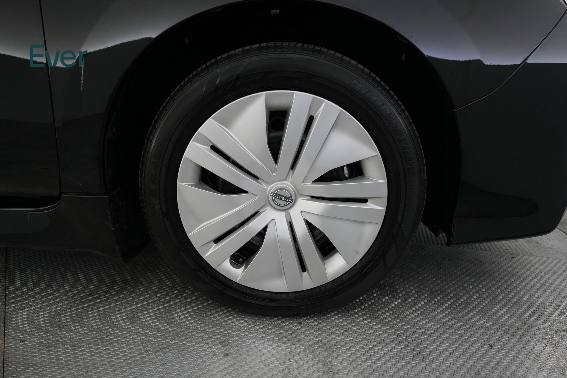 Used 2025 Nissan Leaf S FWD image 20