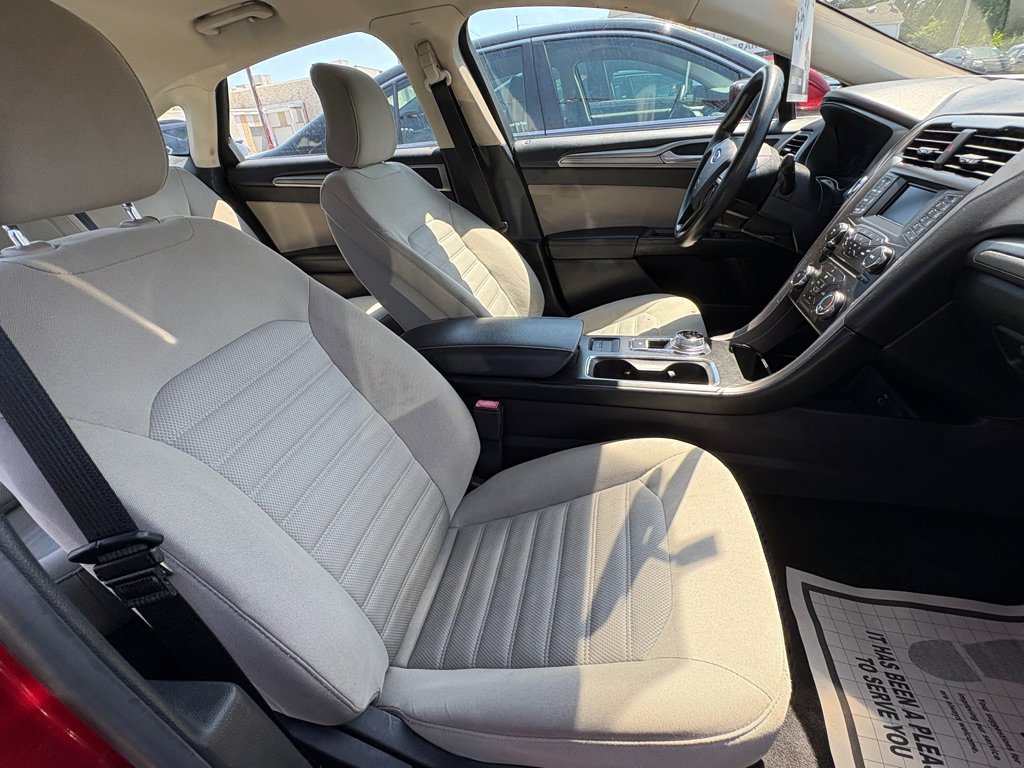 Used 2017 Ford Fusion S FWD image 16