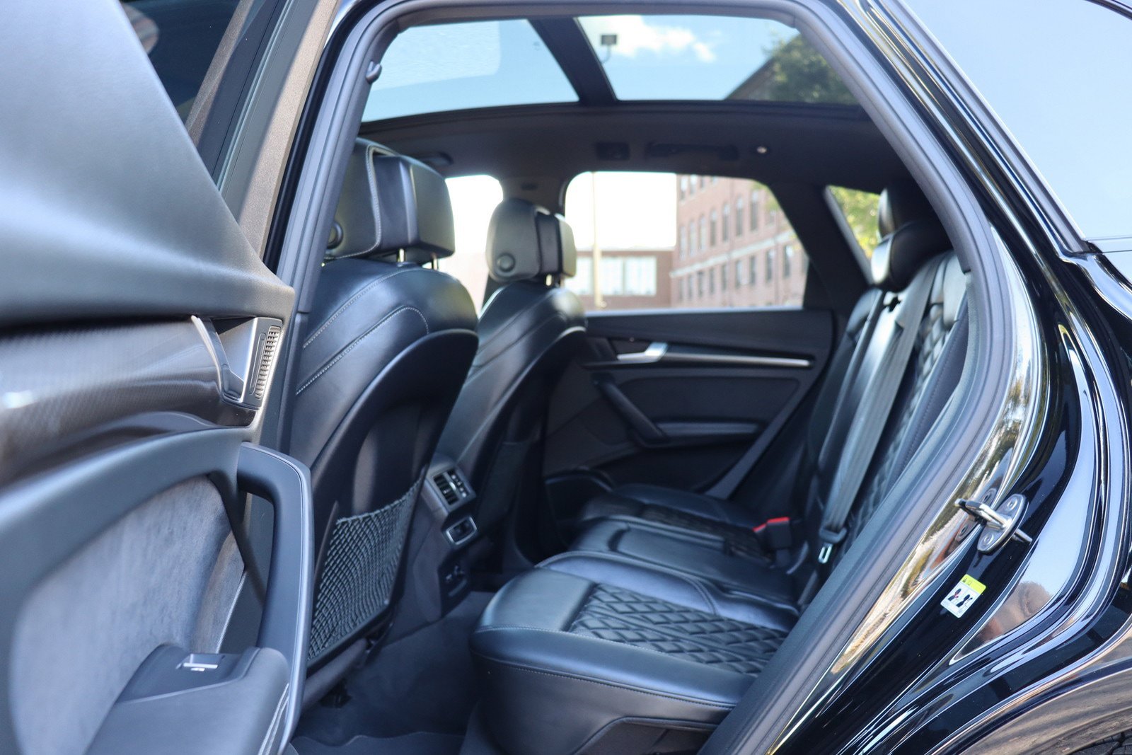 Used 2023 Audi SQ5 Premium Plus w/ Premium Plus Package AWD/4WD image 14