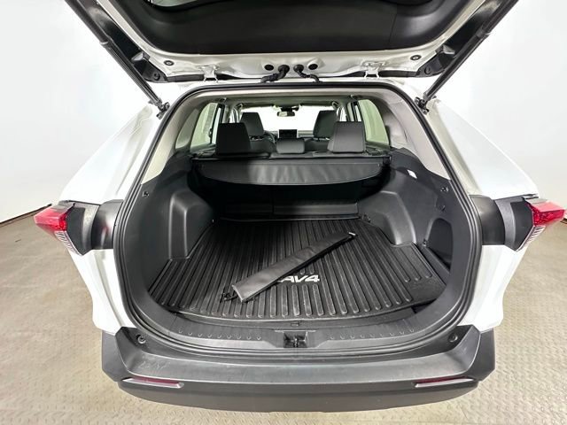 Used 2023 Toyota RAV4 XLE w/ Convenience Package AWD/4WD image 13
