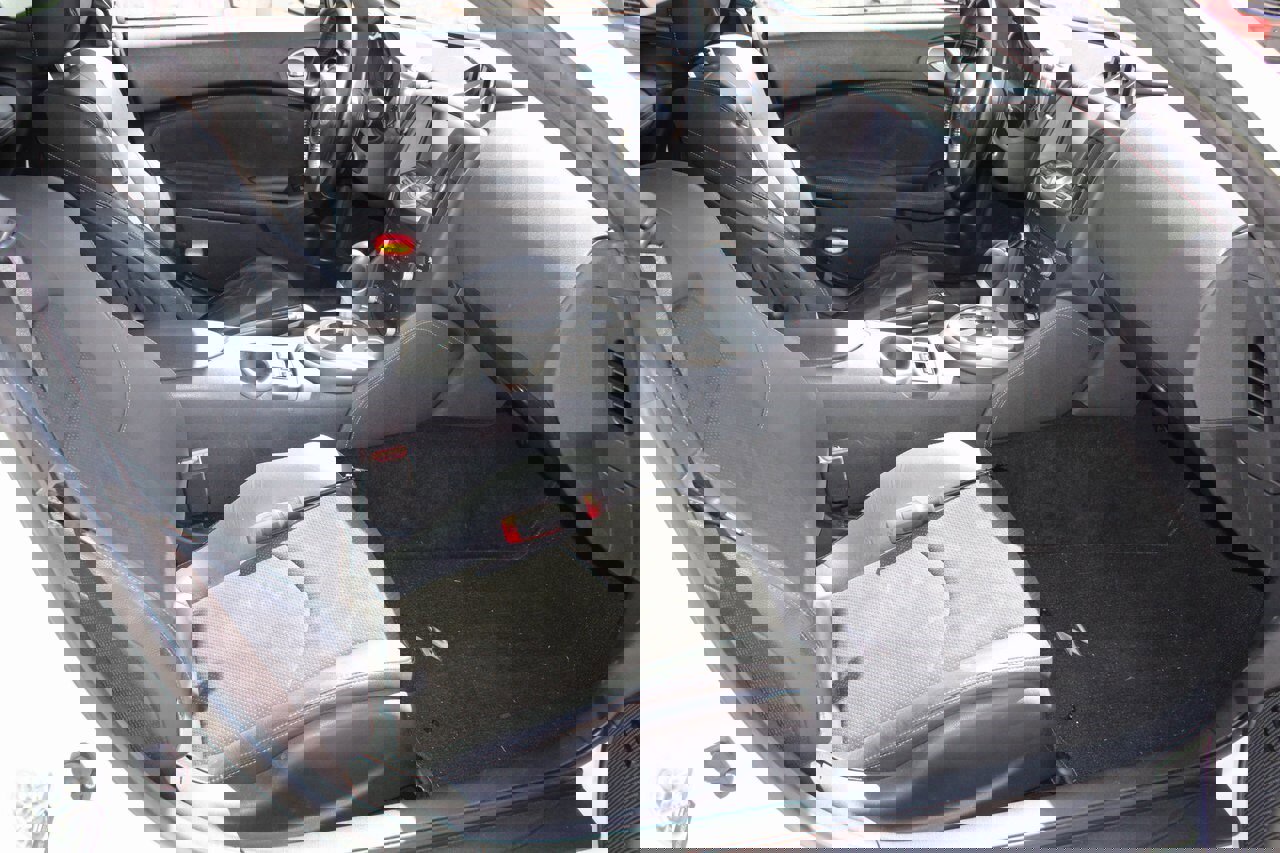 Used 2020 Nissan 370Z Touring Sport image 17