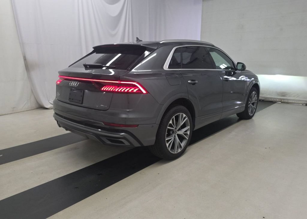 Used 2023 Audi Q8 Prestige w/ Prestige Package AWD/4WD image 4