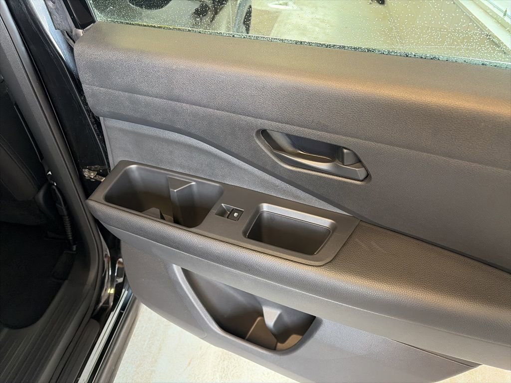 Used 2023 Nissan Pathfinder SV w/ Cargo Package image 23