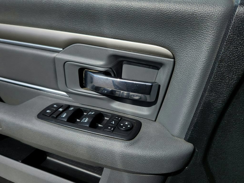 Used 2018 RAM 1500 Big Horn AWD/4WD image 23