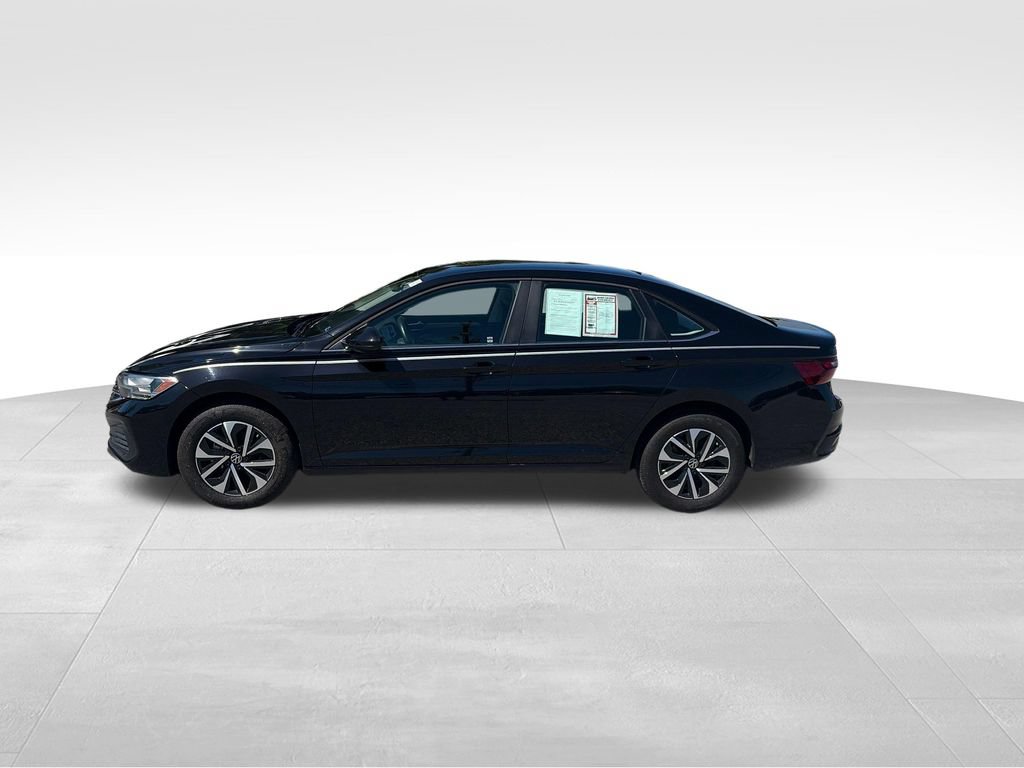 Used 2024 Volkswagen Jetta S FWD image 2