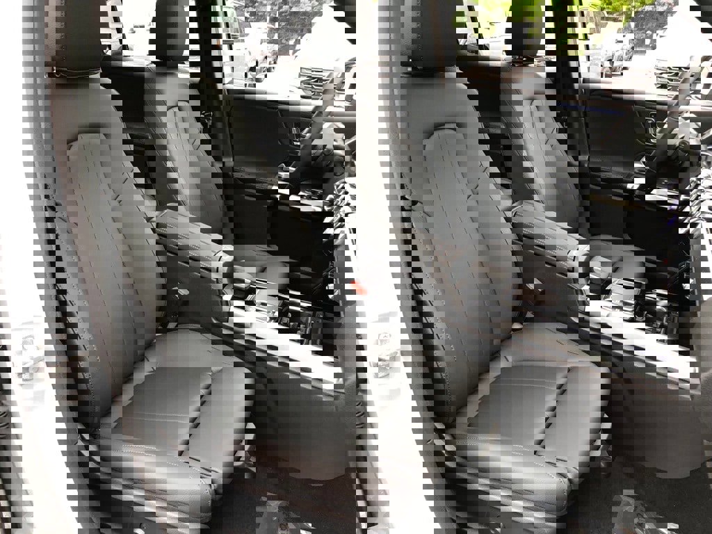 New 2023 Mercedes-Benz EQB 300 4MATIC image 31