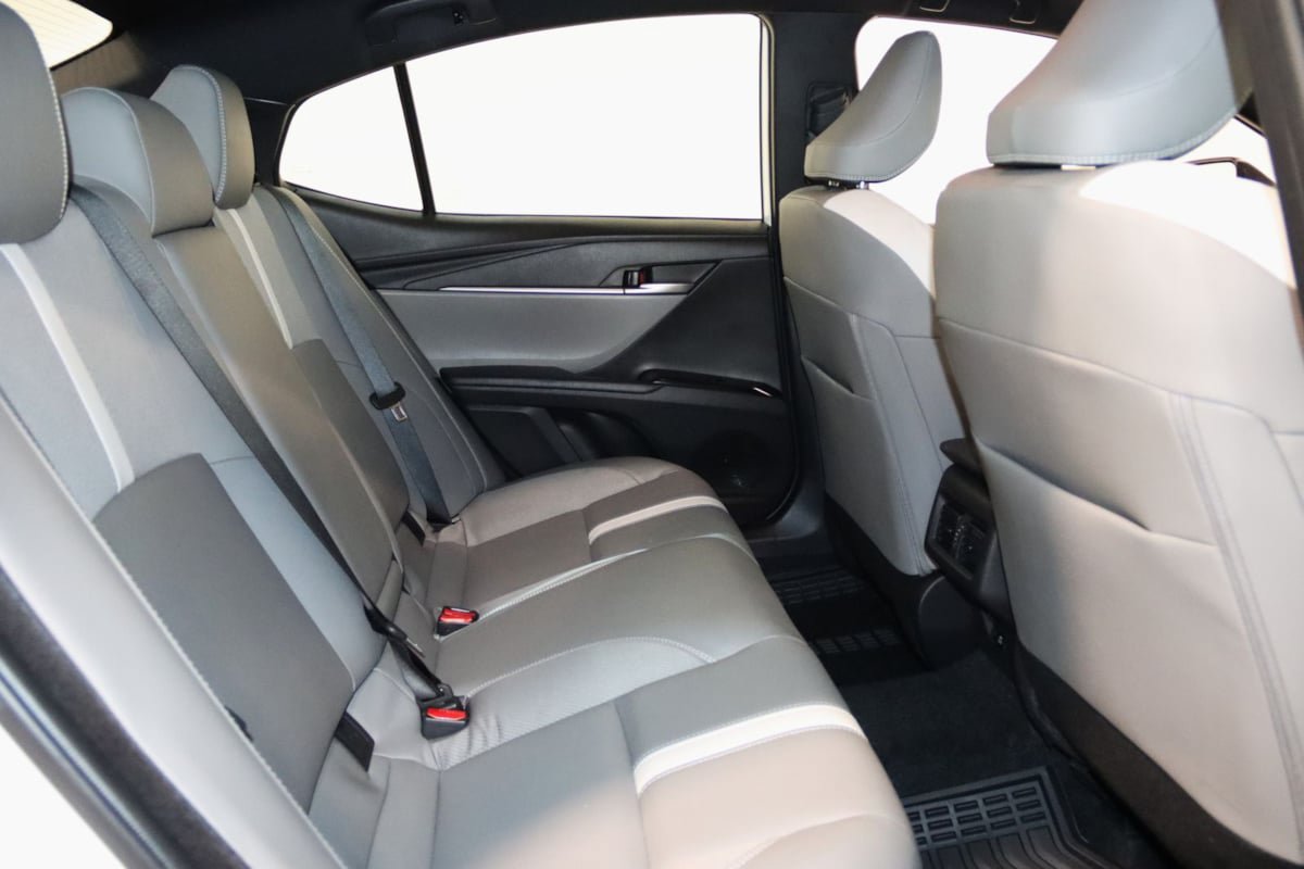 Used 2026 Toyota Camry SE FWD image 58