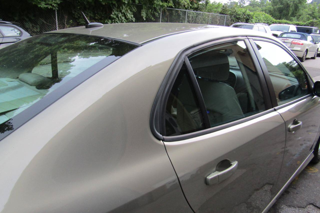 Used 2008 Saab 9-3 2.0T w/ Cold Weather Package FWD image 18