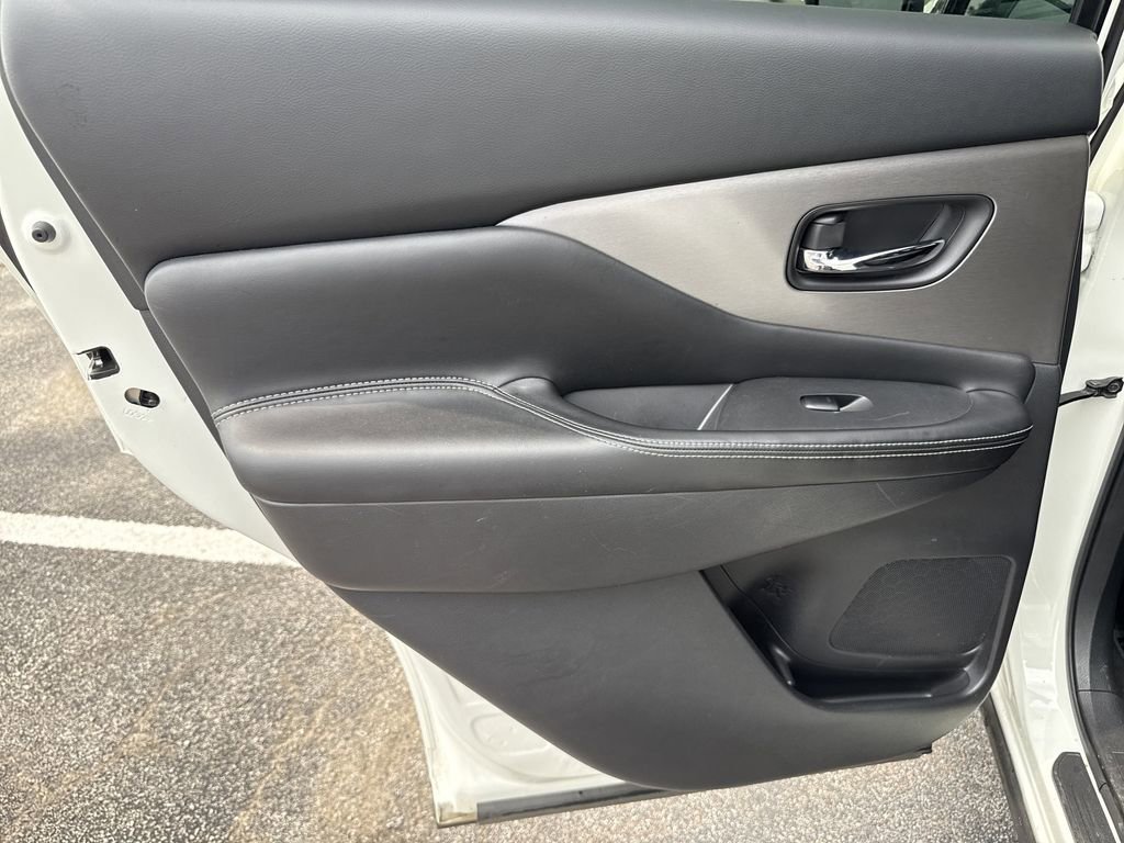 Used 2022 Nissan Murano SV FWD image 23