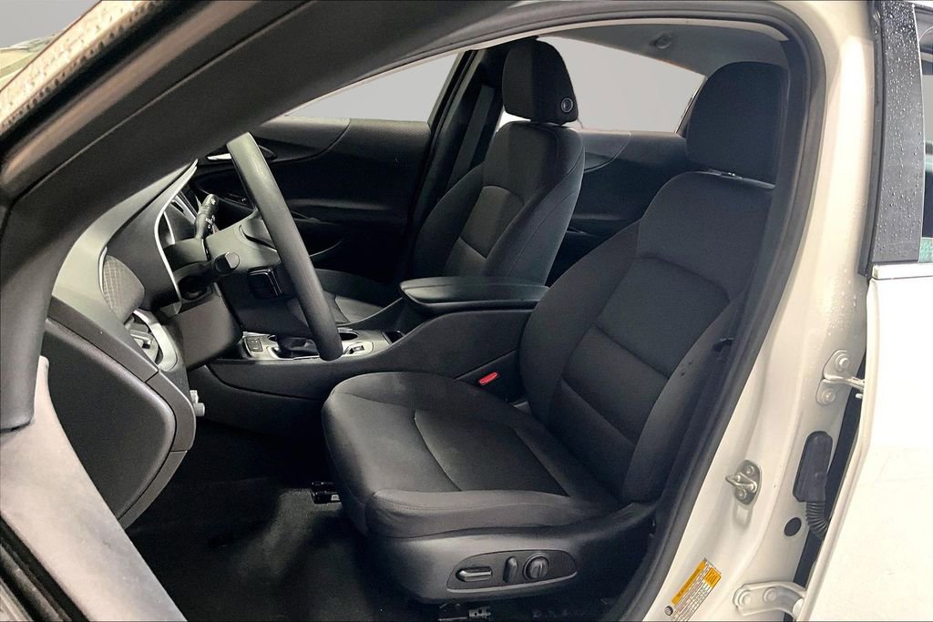 Used 2023 Chevrolet Malibu LT w/ Driver Confidence Package FWD image 21