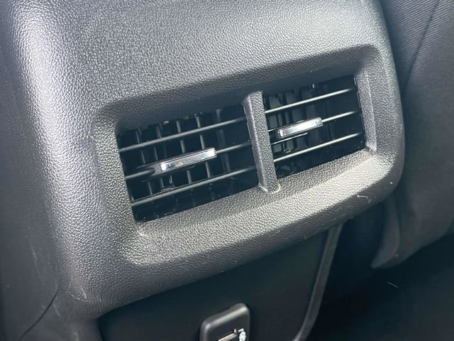 Used 2024 Chevrolet Equinox LT FWD image 19