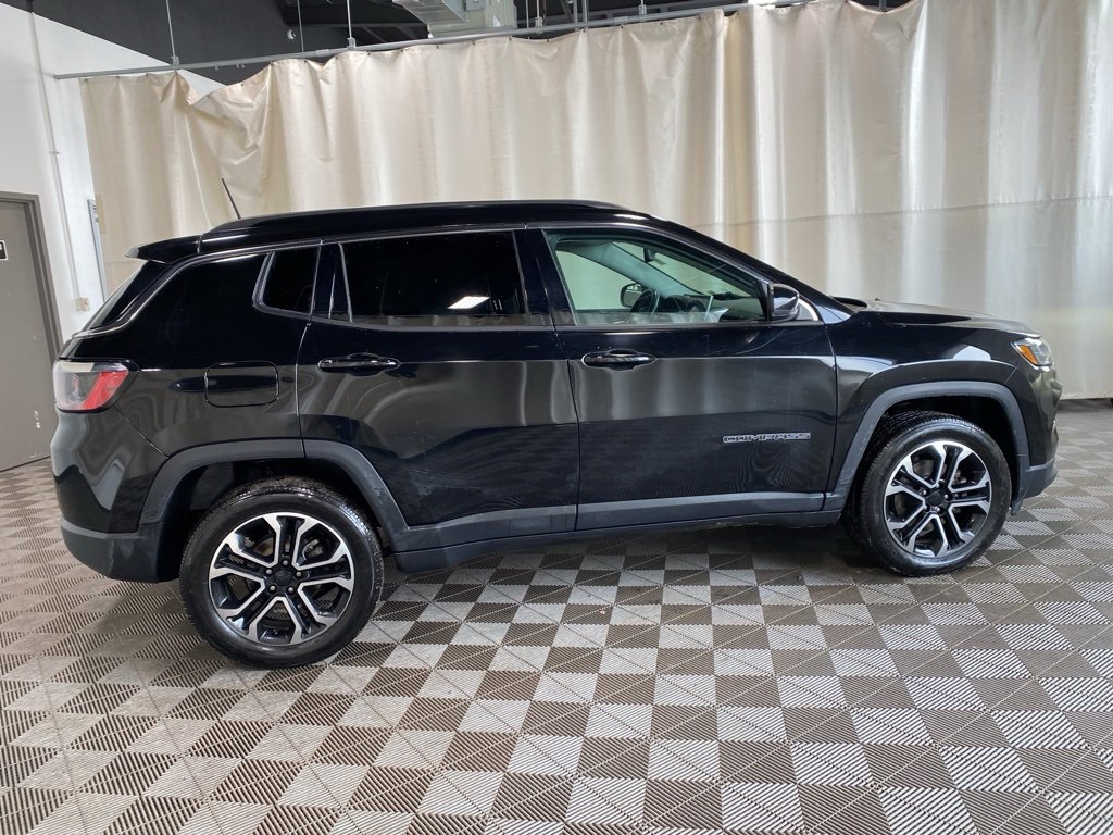 Used 2022 Jeep Compass Limited image 8