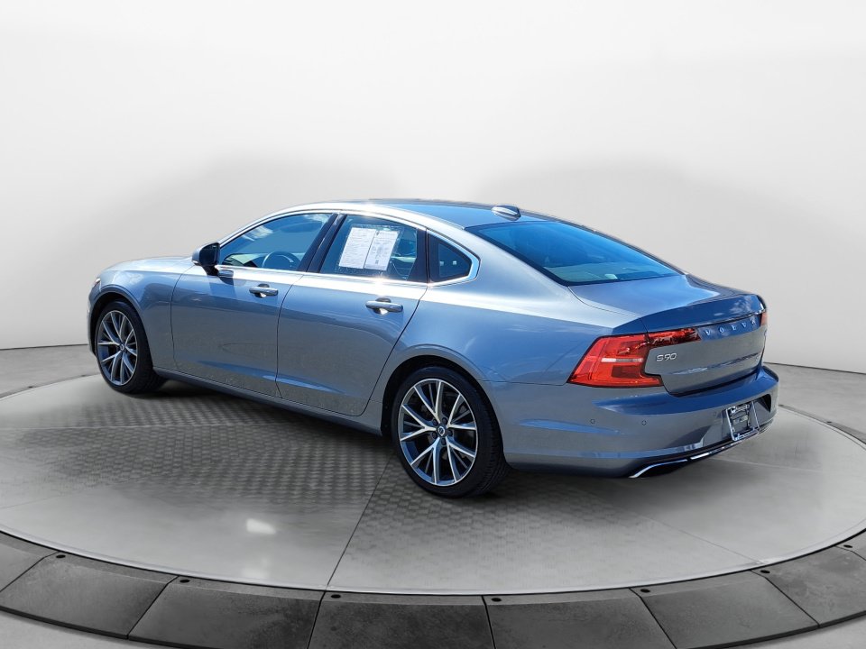 Used 2017 Volvo S90 T6 Momentum w/ Vision Package AWD/4WD image 5