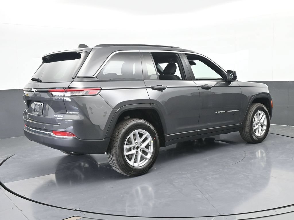 New 2026 Jeep Grand Cherokee Laredo X AWD/4WD image 6