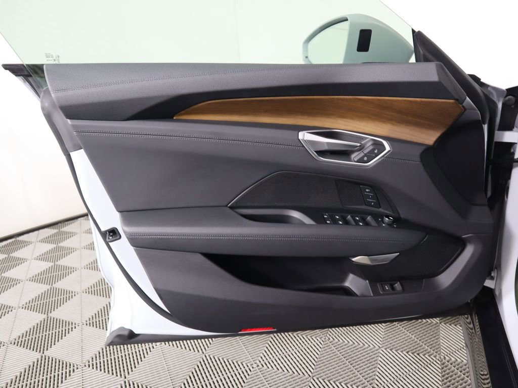 Certified 2023 Audi e-tron GT Premium Plus image 25