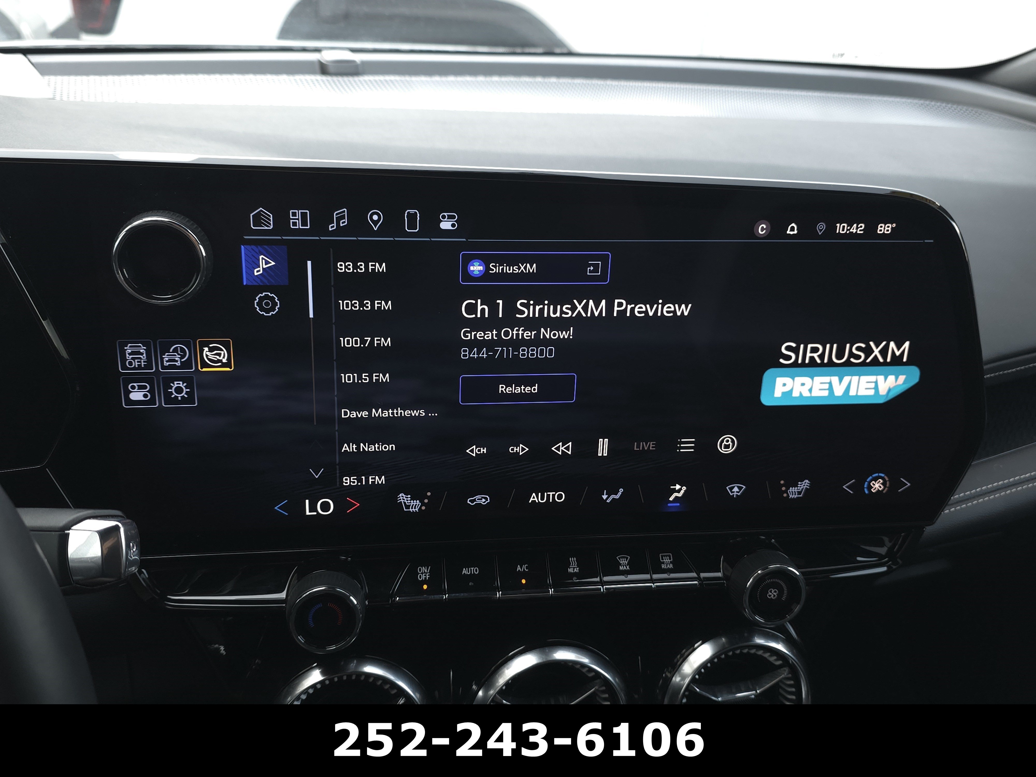 Used 2025 Chevrolet Blazer EV LT AWD/4WD image 21