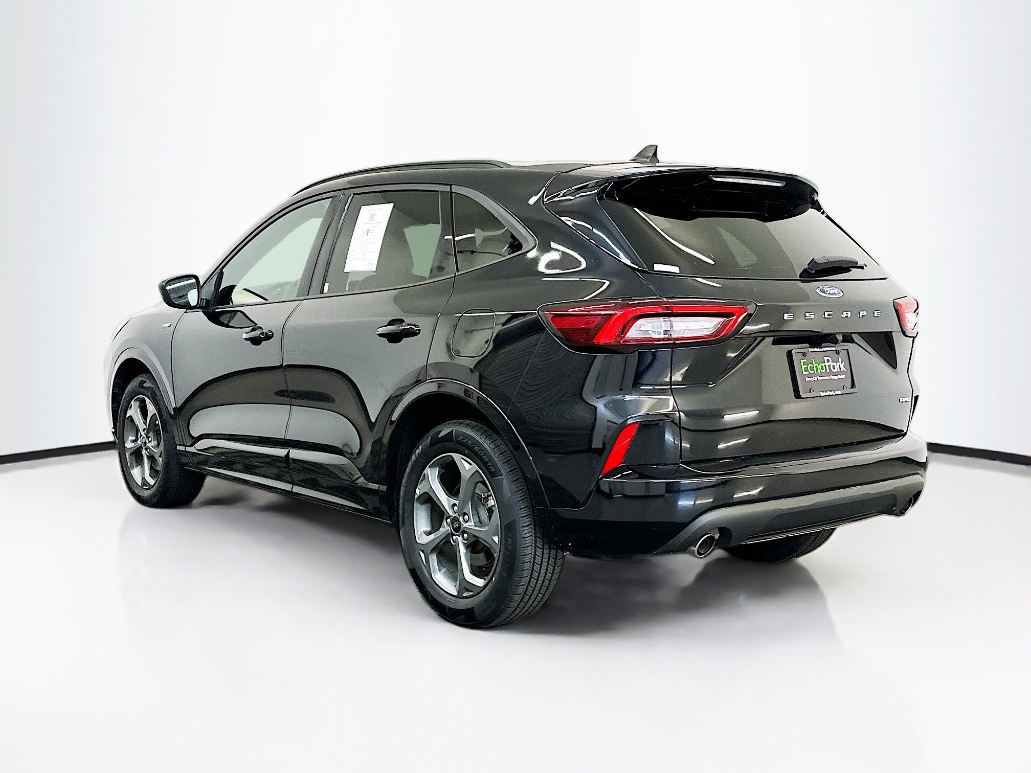 Used 2024 Ford Escape ST-Line image 5