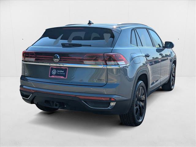 Certified 2025 Volkswagen Atlas Cross Sport SE w/ Panoramic Sunroof Package image 4