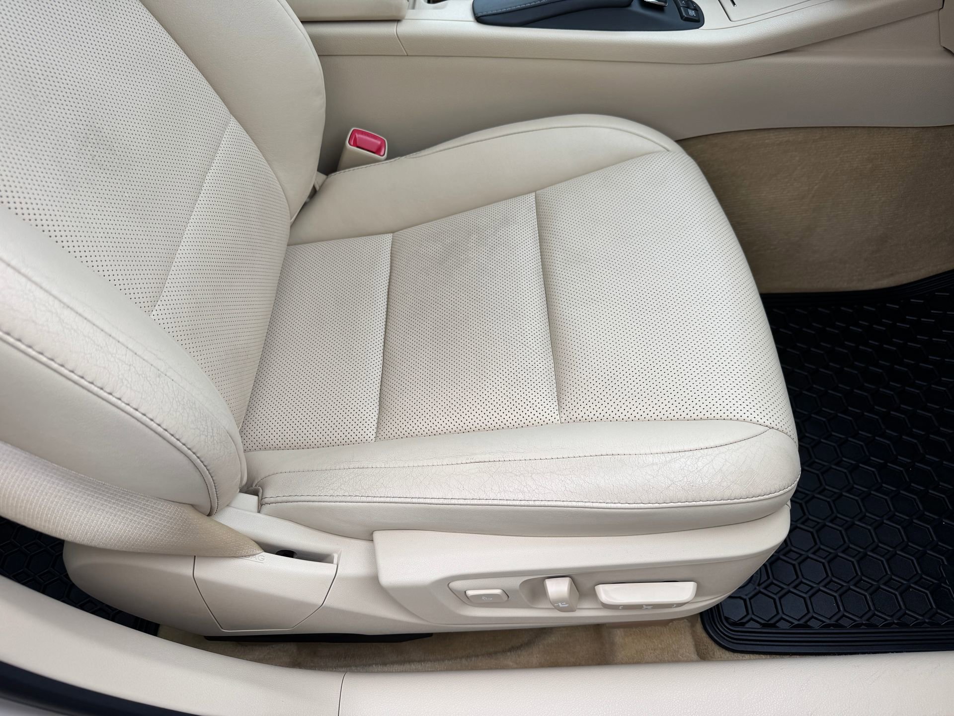 Used 2013 Lexus ES 350 image 21