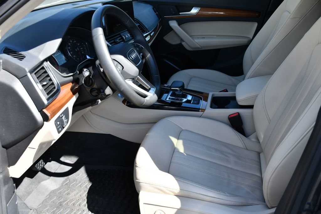Certified 2023 Audi Q5 2.0T Premium w/ Convenience Package AWD/4WD image 12