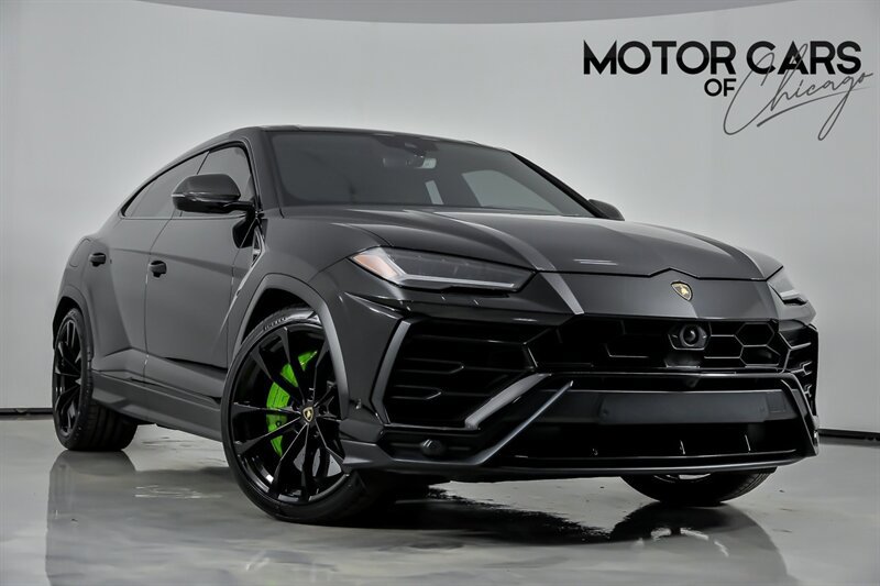 Used 2022 Lamborghini Urus AWD/4WD video 1