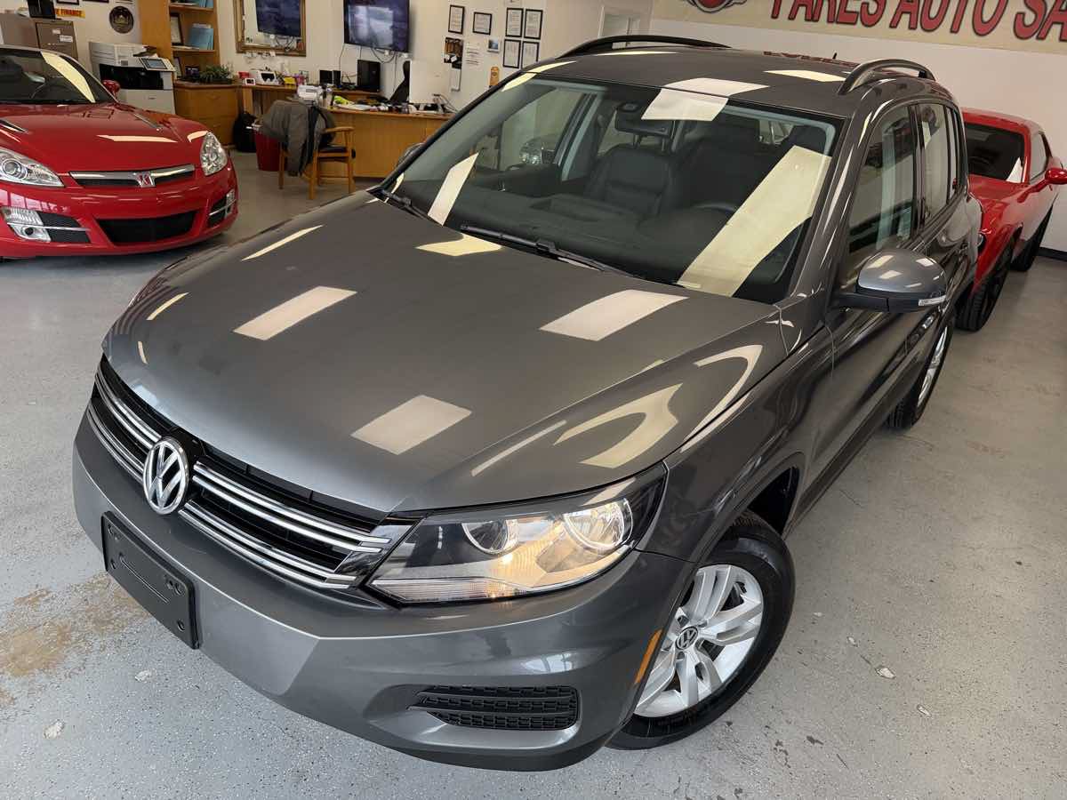 Used 2016 Volkswagen Tiguan S FWD image 11