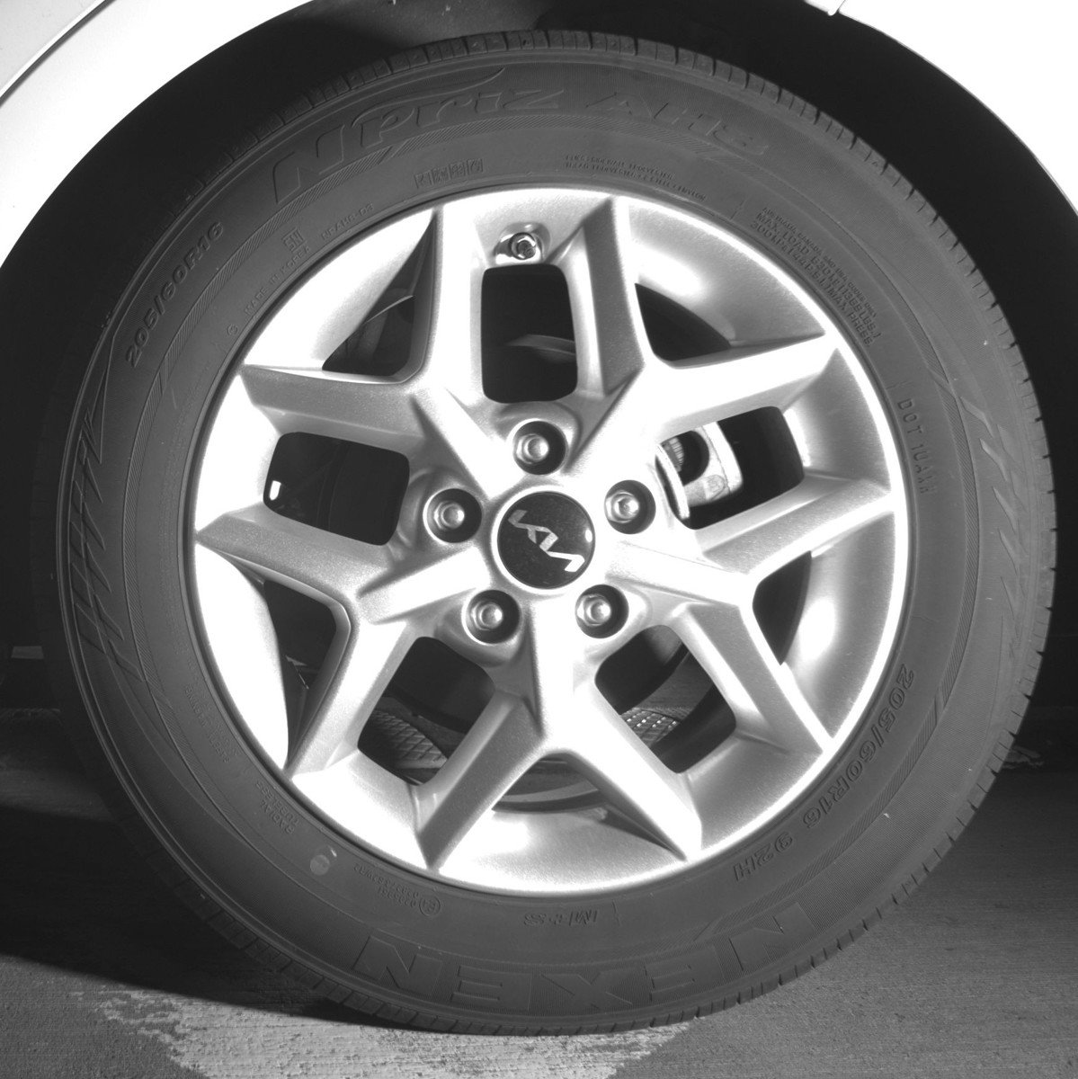 Used 2025 Kia Soul LX w/ LX Technology Package FWD image 14