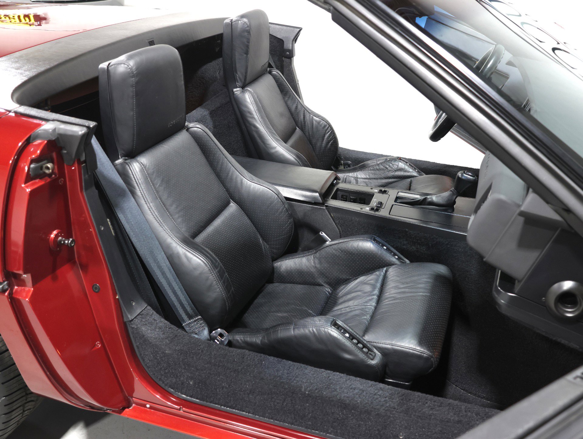 Used 1988 Chevrolet Corvette Convertible image 4