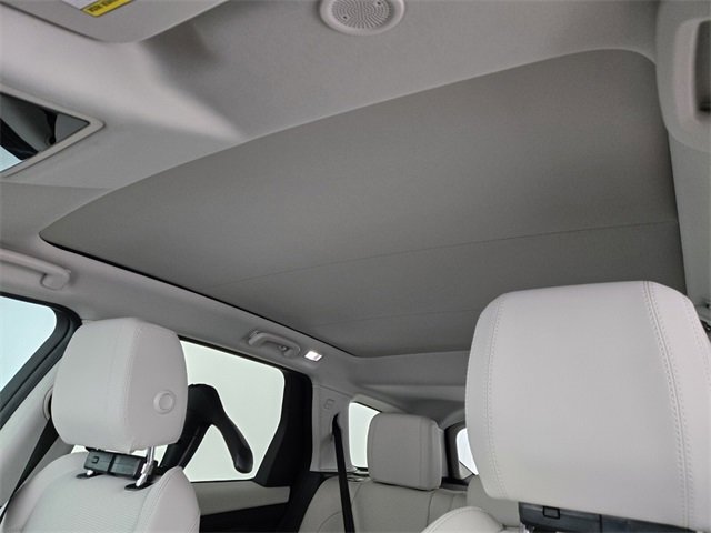 New 2025 Land Rover Discovery Sport S image 11