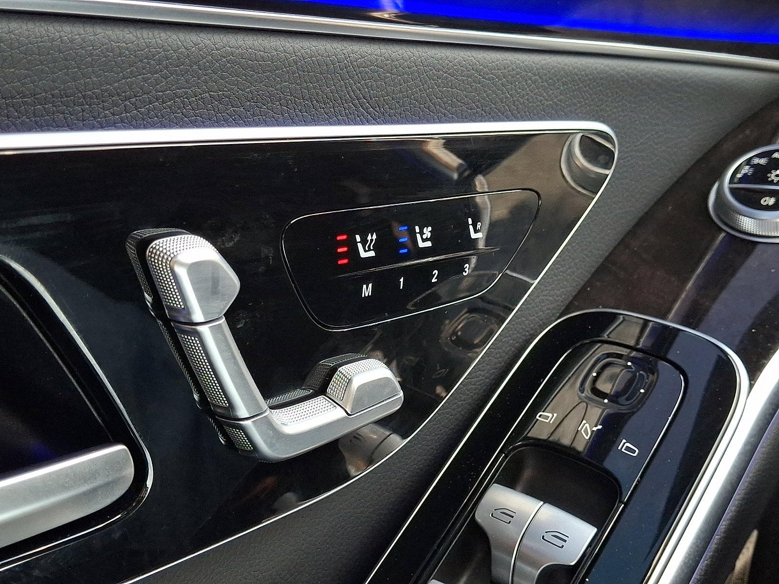 Certified 2023 Mercedes-Benz S 580 4MATIC Sedan image 26