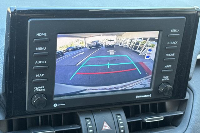 Used 2022 Toyota RAV4 XLE Premium image 19