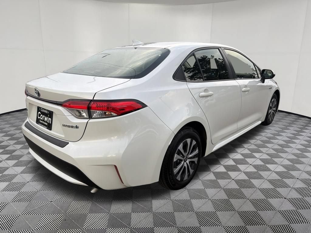 Used 2021 Toyota Corolla LE w/ Carpet Mat Package (TMS) FWD image 8