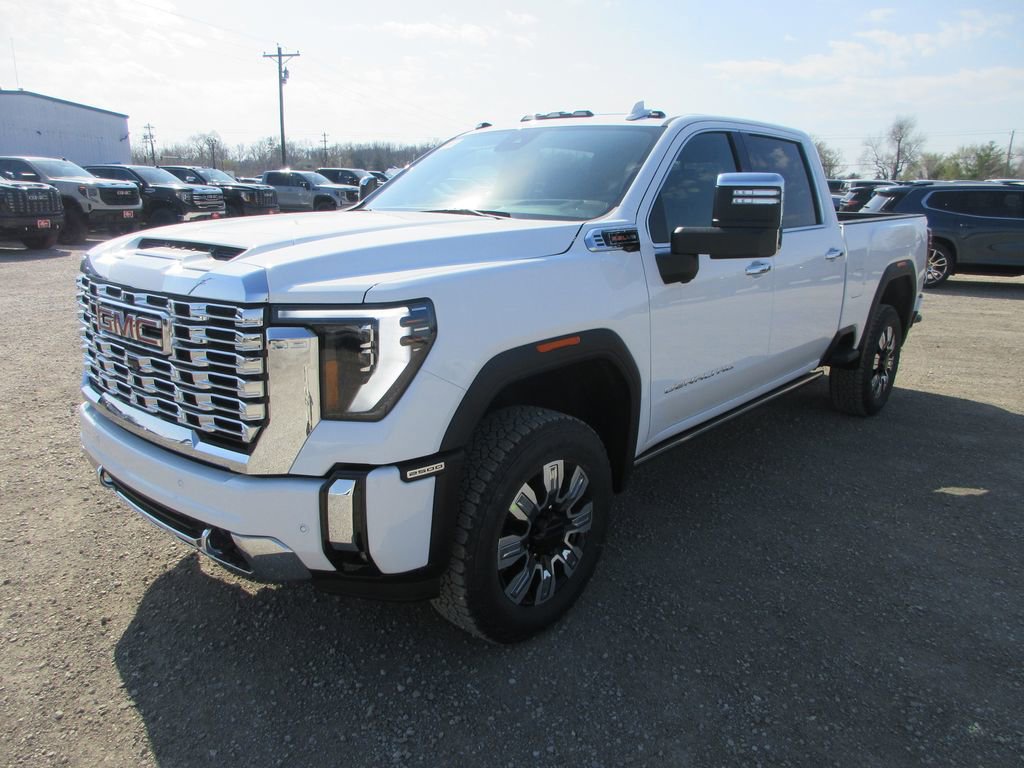 New 2026 GMC Sierra 2500 Denali w/ Denali Reserve Package image 11