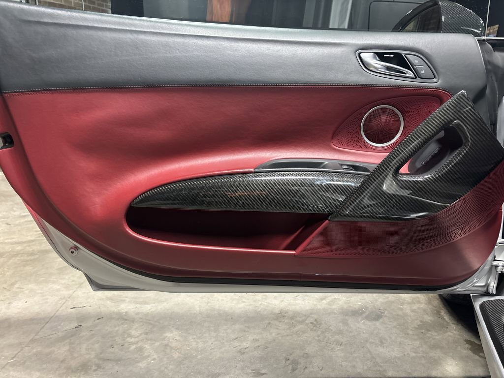 Used 2011 Audi R8 V10 image 48