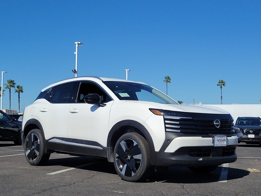 New 2026 Nissan Kicks SR FWD image 21