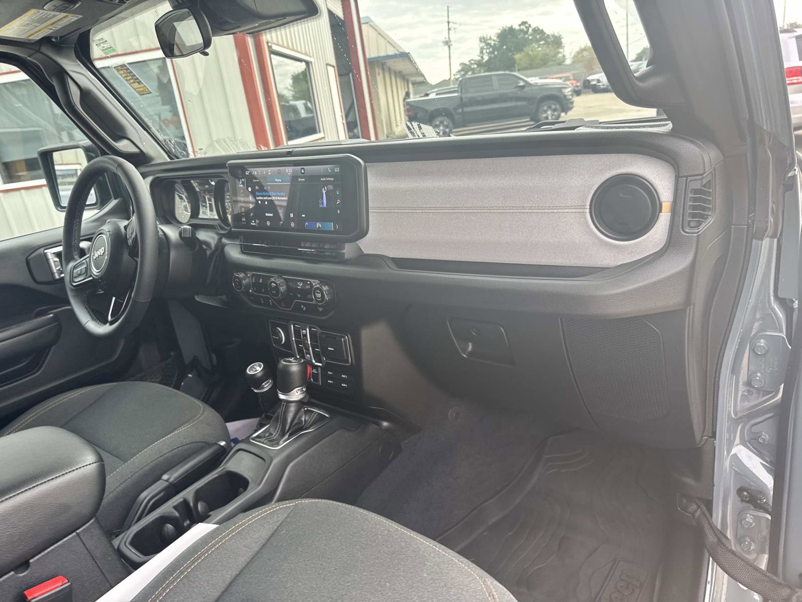 Certified 2025 Jeep Wrangler Unlimited Sport image 12