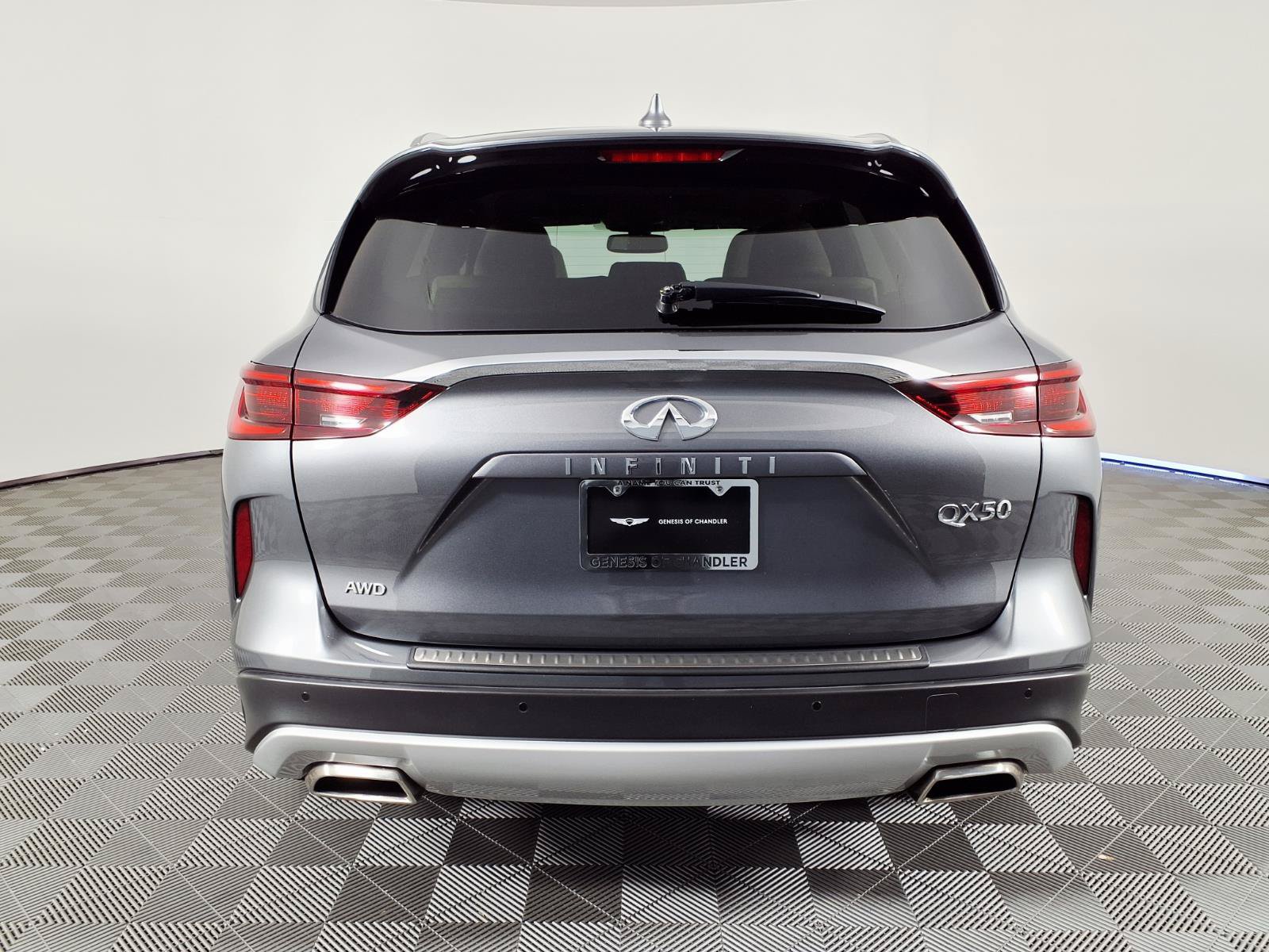 Used 2022 INFINITI QX50 Luxe AWD/4WD image 5