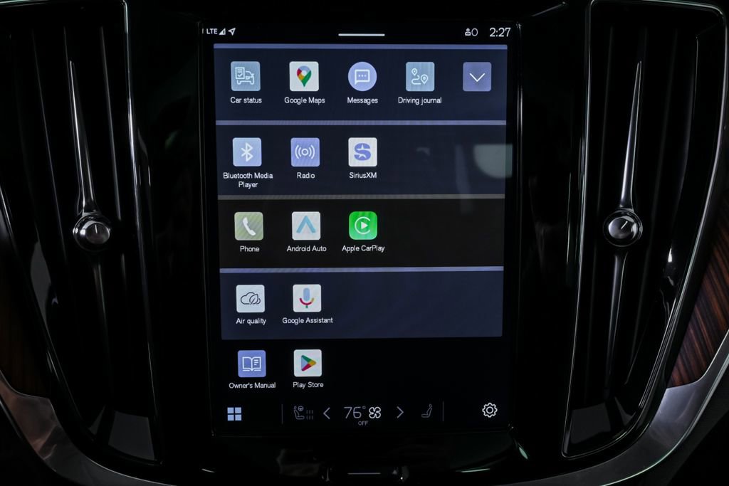 Certified 2025 Volvo V60 B5 Cross Country Plus image 15