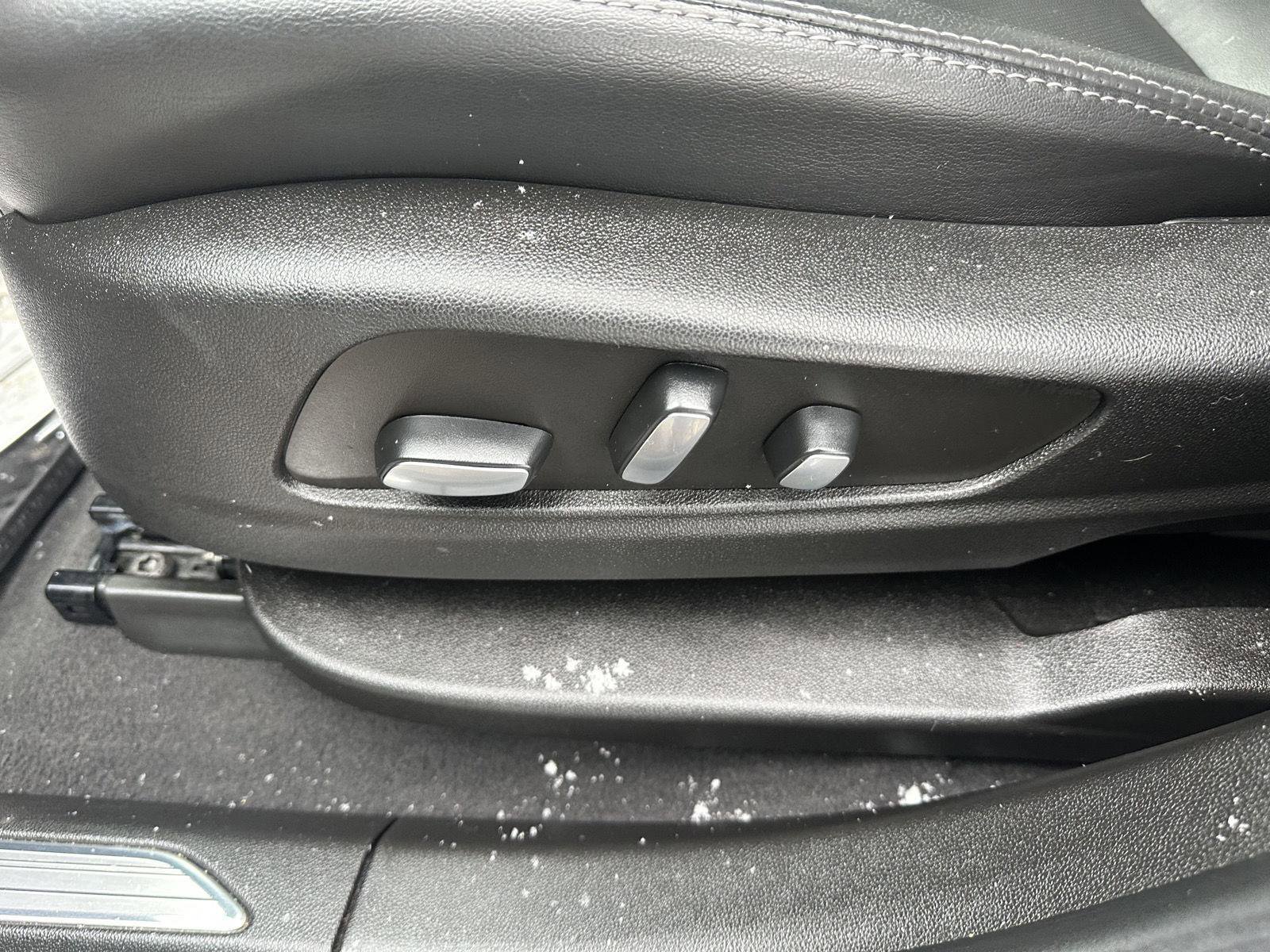 Used 2023 Cadillac XT5 Premium Luxury image 26