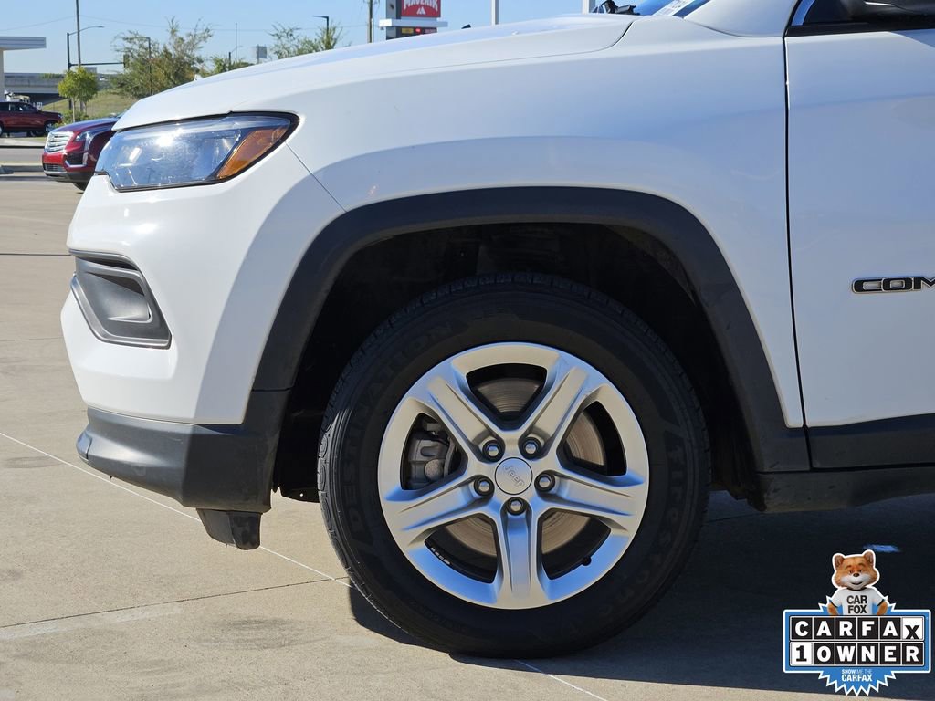 Used 2023 Jeep Compass Latitude image 13