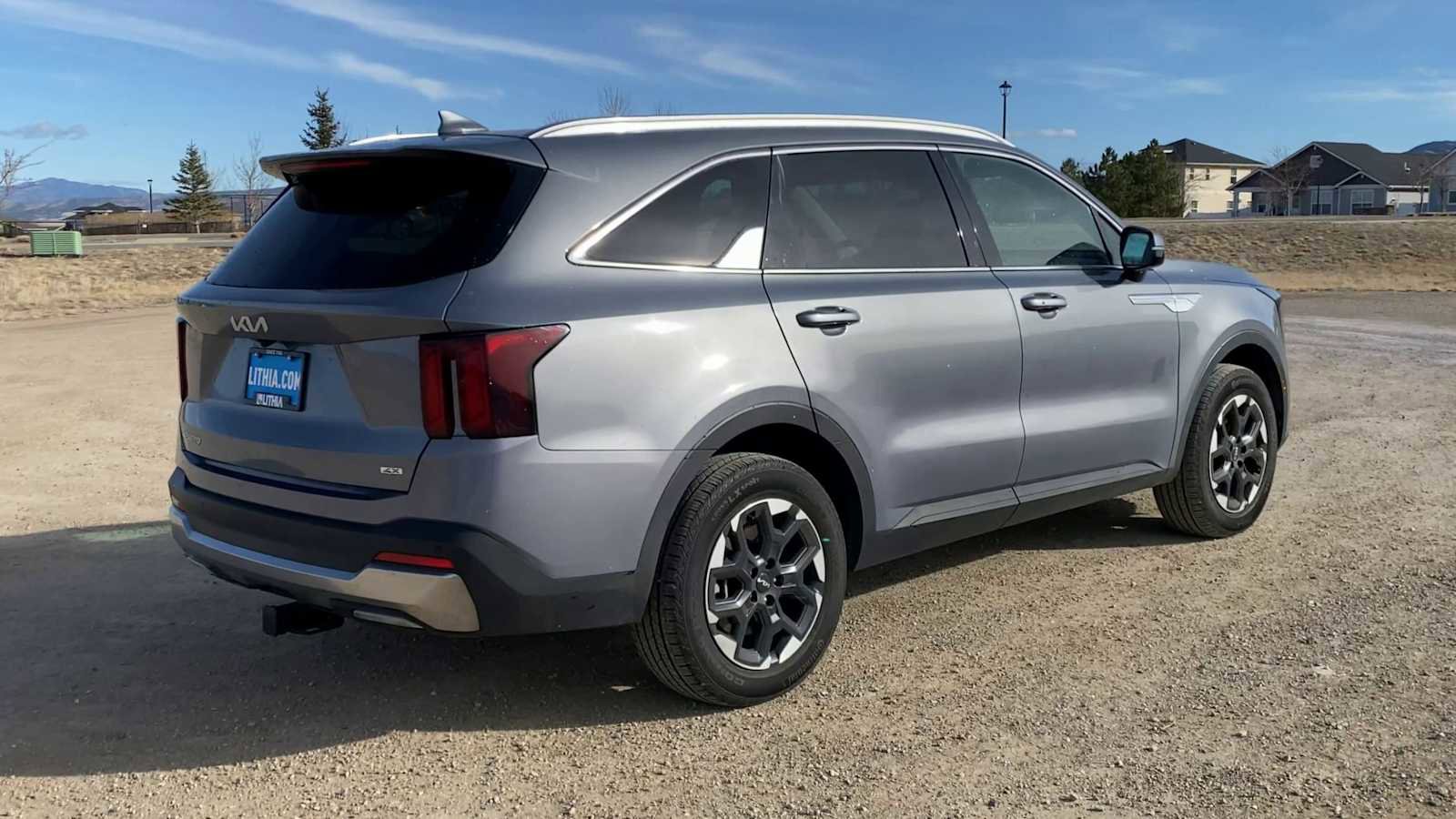 Used 2024 Kia Sorento S w/ Panoramic Sunroof Package image 8