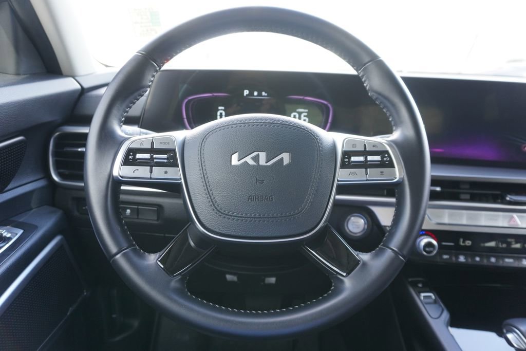 Used 2024 Kia Telluride S image 10