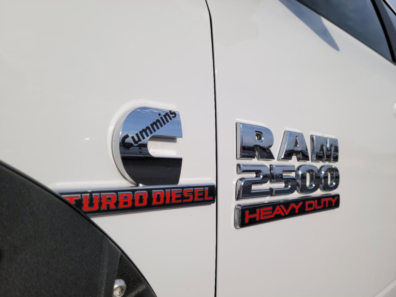 Used 2018 RAM 2500 SLT image 17