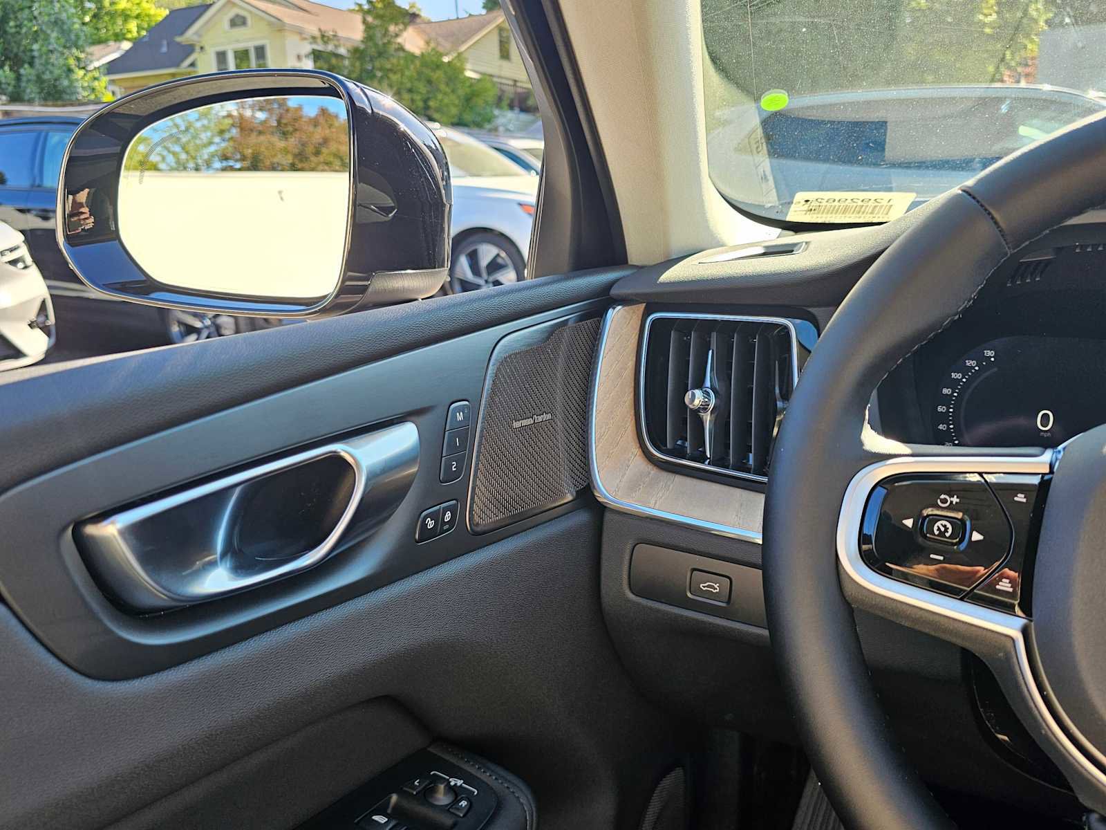 New 2026 Volvo XC60 B5 Plus w/ Protection Package Premier image 28