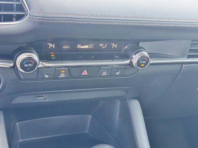 Used 2020 MAZDA MAZDA3 AWD Sedan w/ Preferred Package image 30