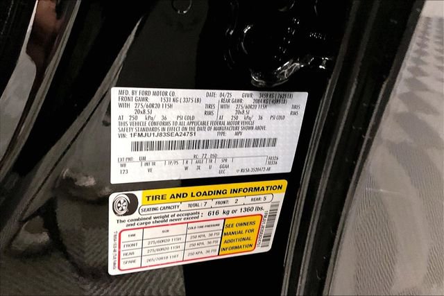 Used 2025 Ford Expedition Active image 41