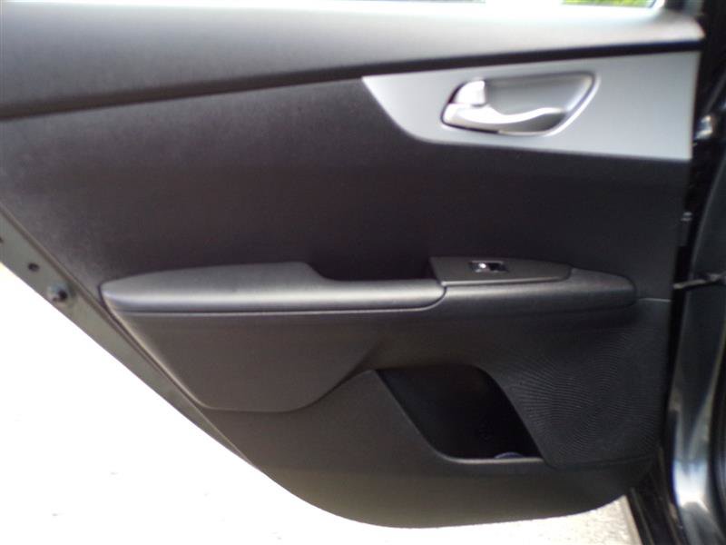 Used 2023 Kia Forte LXS w/ LXS Technology Package FWD image 25