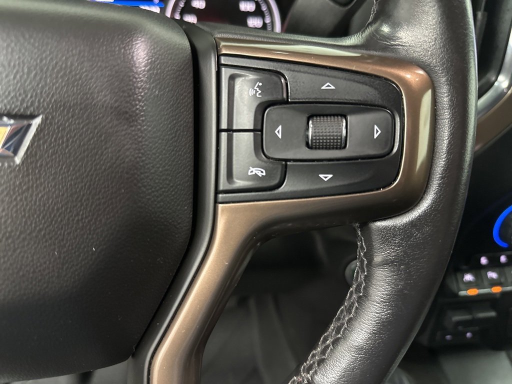 Used 2019 Chevrolet Silverado 1500 High Country w/ Technology Package image 18